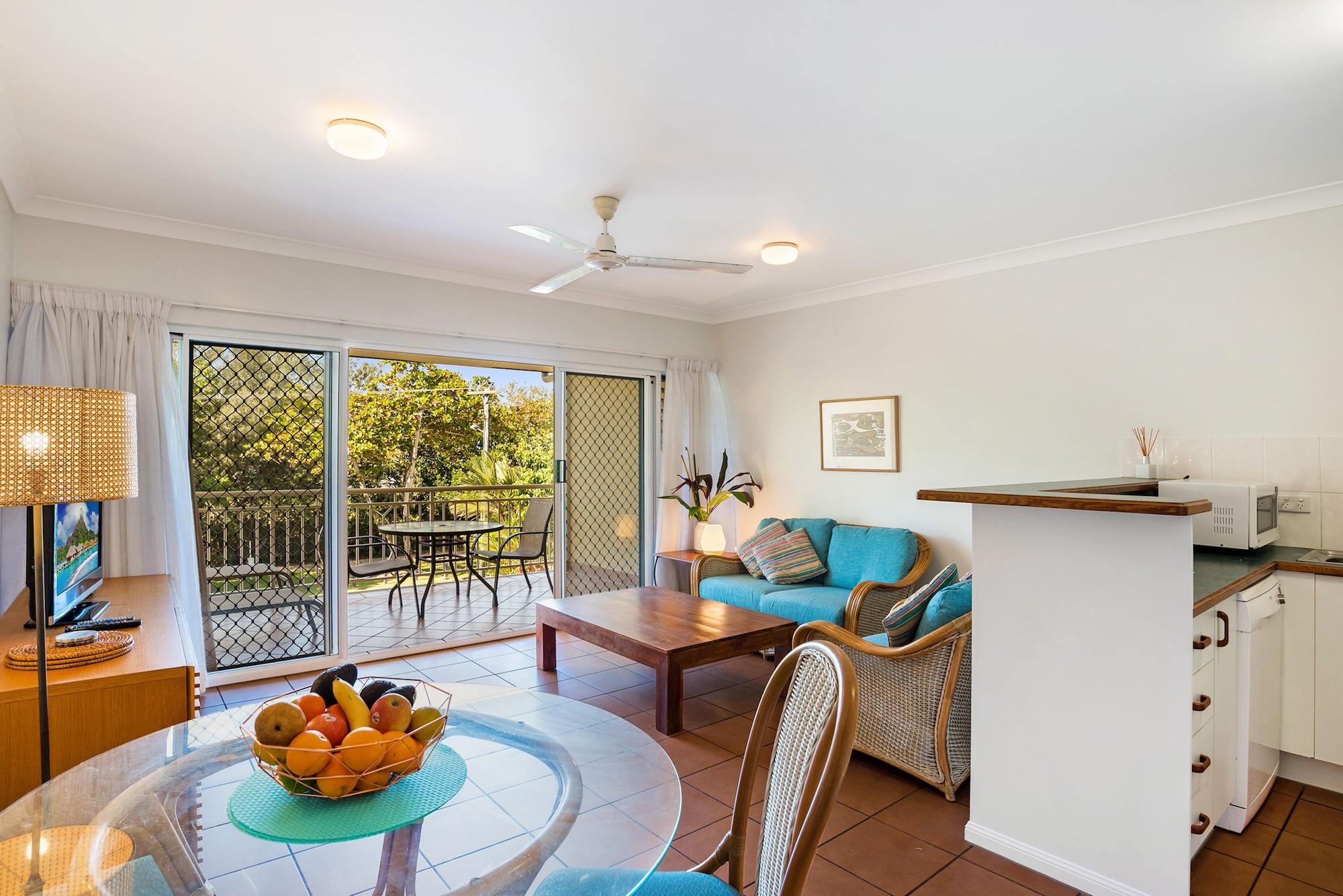 The York Beachfront Holiday Apartments Yorkeys Knob Екстериор снимка