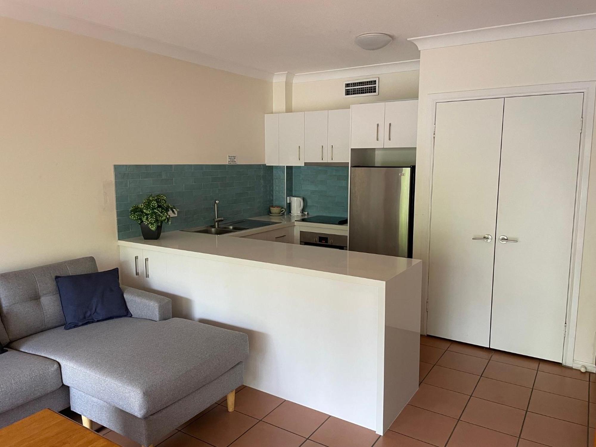 The York Beachfront Holiday Apartments Yorkeys Knob Екстериор снимка