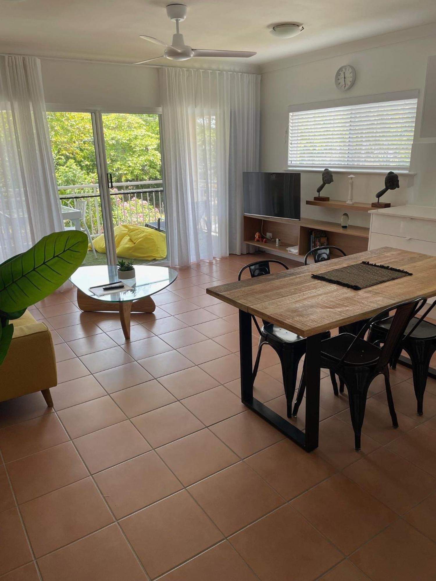 The York Beachfront Holiday Apartments Yorkeys Knob Екстериор снимка