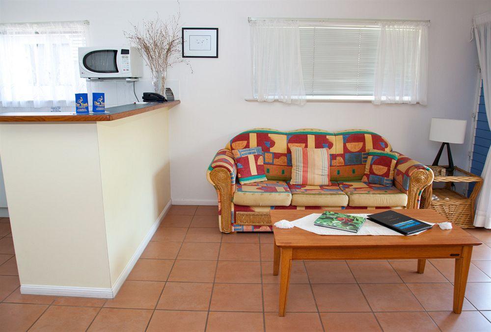 The York Beachfront Holiday Apartments Yorkeys Knob Екстериор снимка