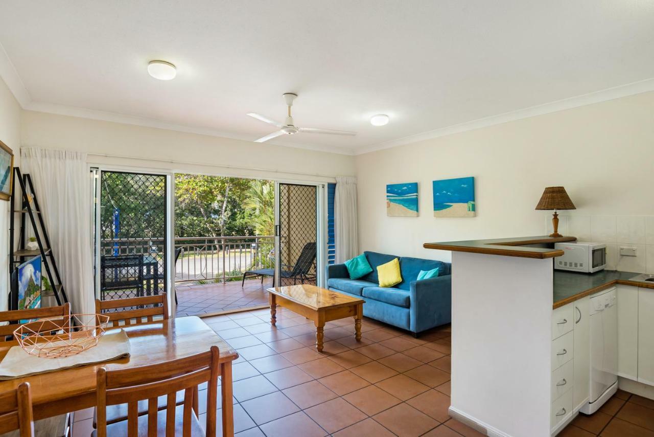 The York Beachfront Holiday Apartments Yorkeys Knob Екстериор снимка