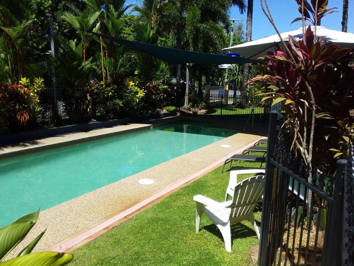 The York Beachfront Holiday Apartments Yorkeys Knob Екстериор снимка