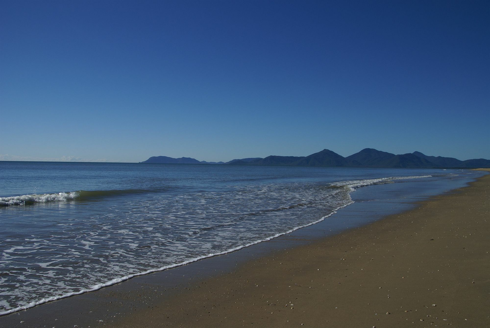 The York Beachfront Holiday Apartments Yorkeys Knob Екстериор снимка