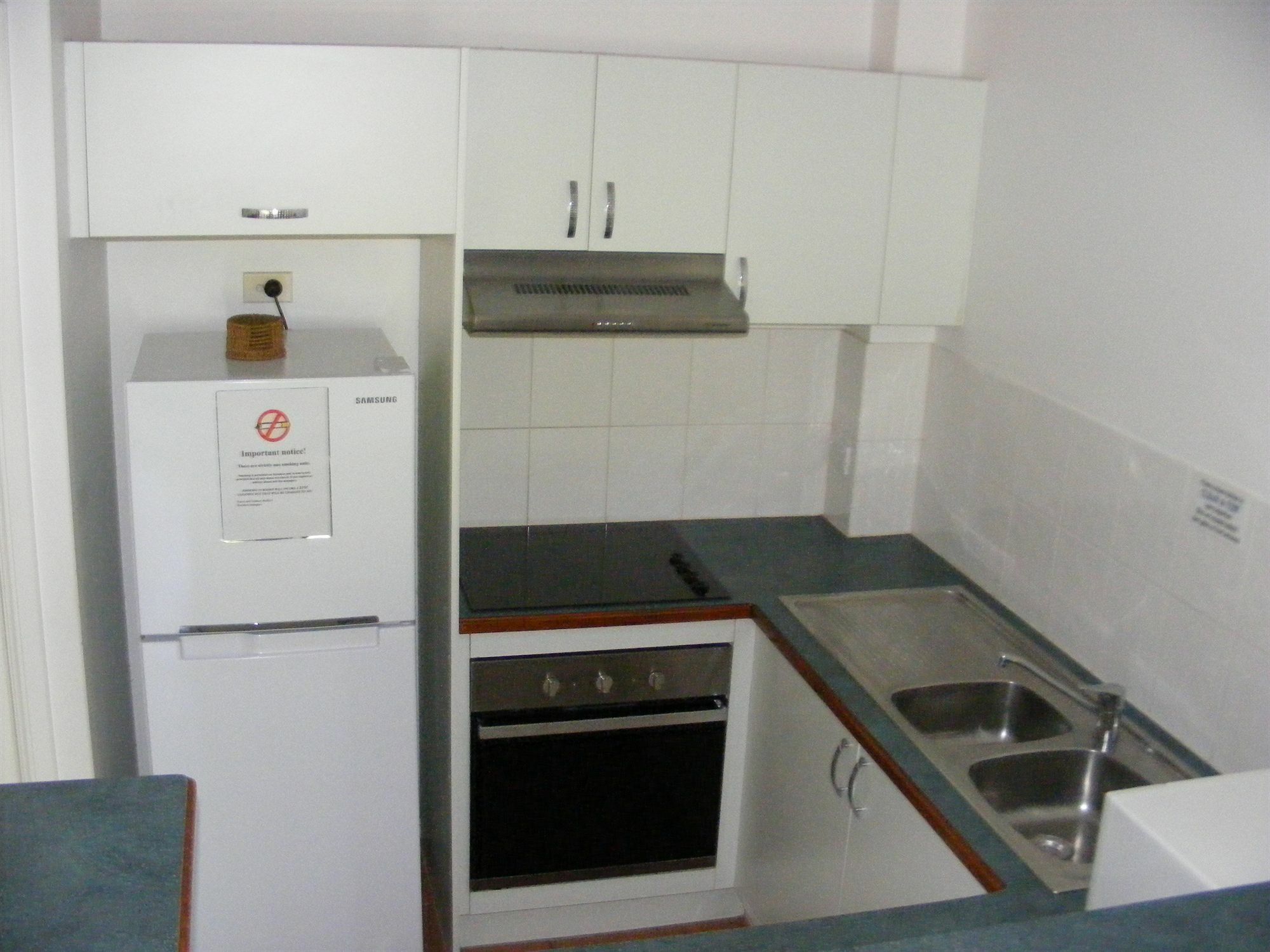 The York Beachfront Holiday Apartments Yorkeys Knob Екстериор снимка